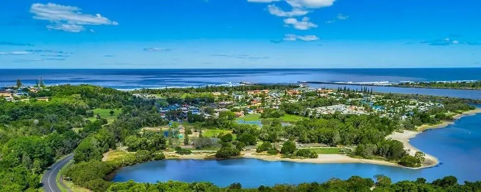 Shaws Bay Getaway- Ocean View Tropical Oasis Apartment East Ballina Australia
