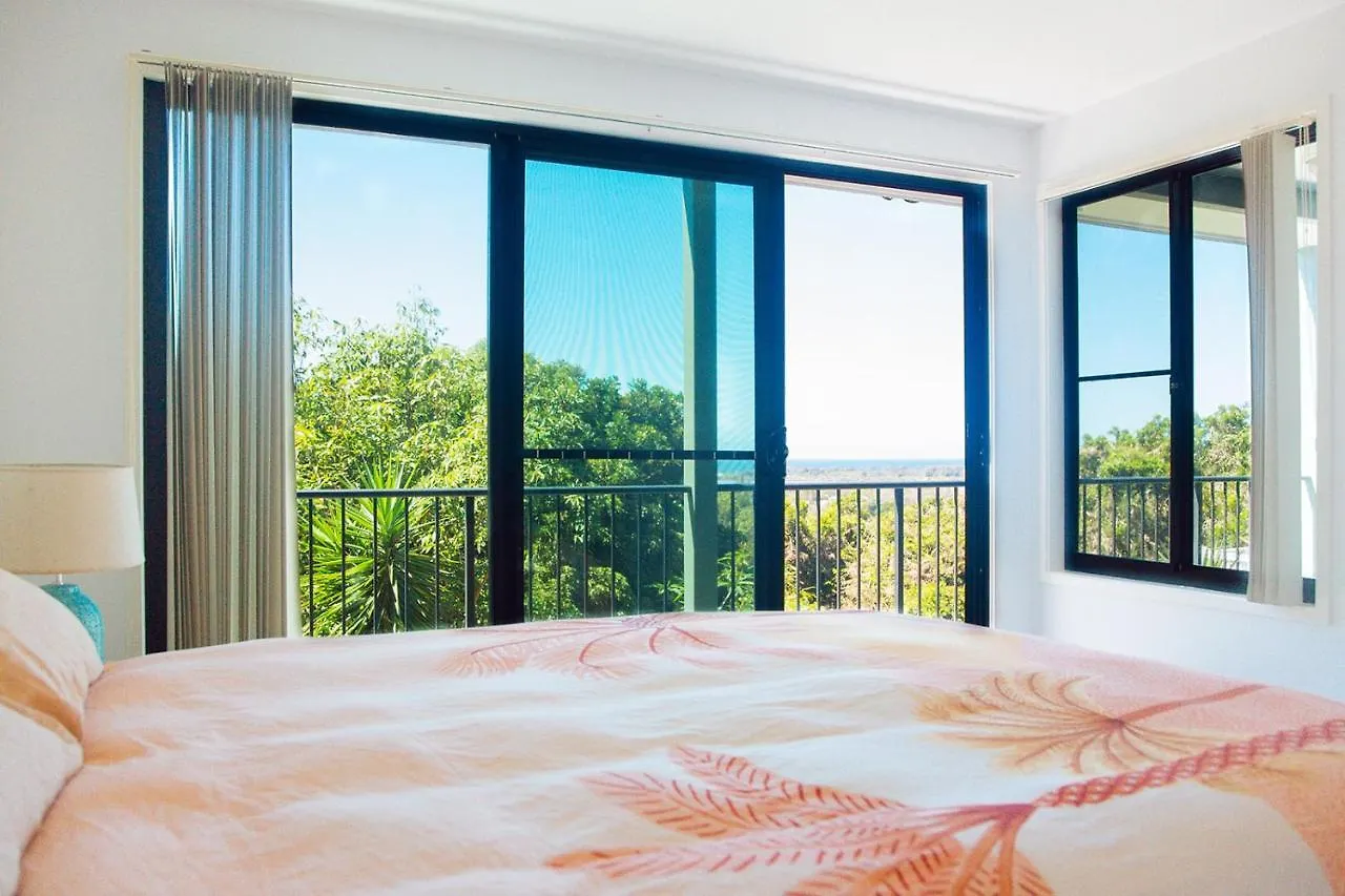 Shaws Bay Getaway- Ocean View Tropical Oasis Apartment East Ballina Australia