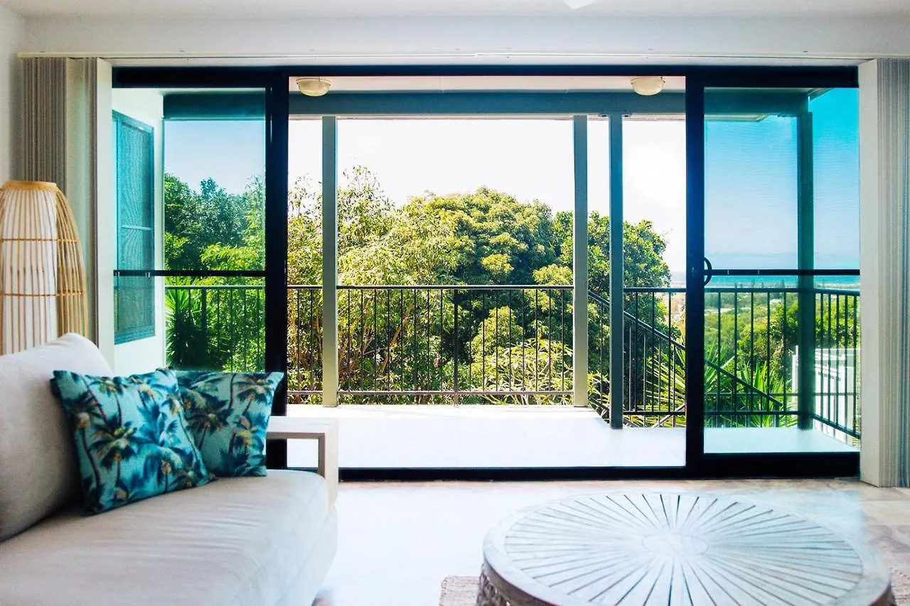 Shaws Bay Getaway- Ocean View Tropical Oasis Apartment East Ballina